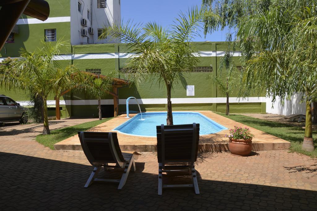 Hotel Salzburgo Ciudad del Este Ruang foto