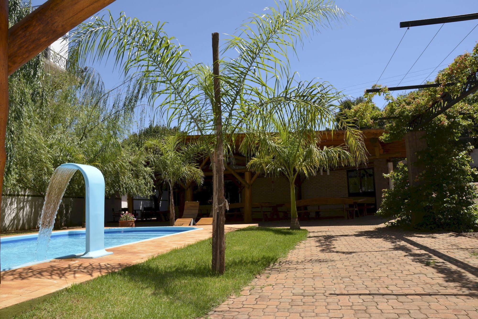 Hotel Salzburgo Ciudad del Este Bagian luar foto