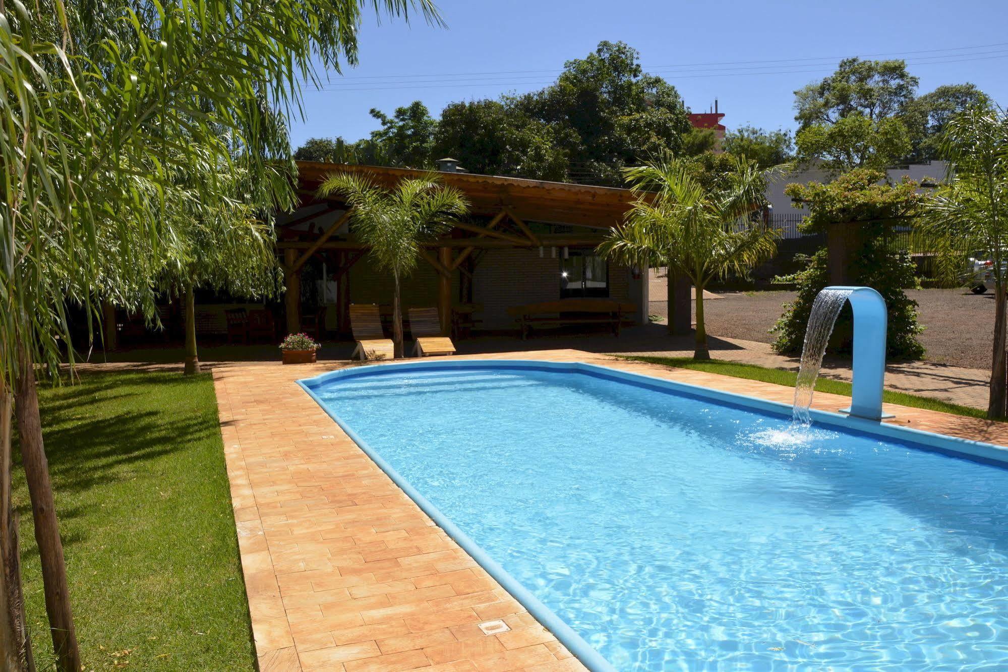 Hotel Salzburgo Ciudad del Este Bagian luar foto